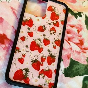 🍓strawberry fields🍓 iPhone 12 Pro Max Wildflower Case